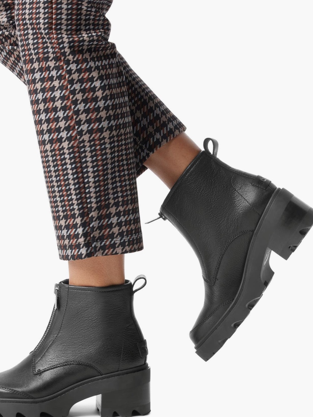 SOREL Joan Now Booties Size 8.5